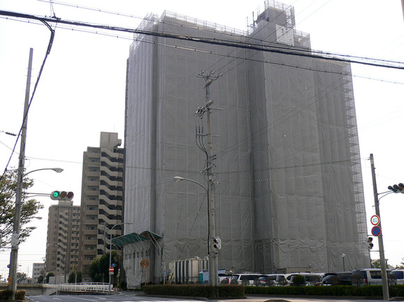 14階建マンションの大規模修繕工事
